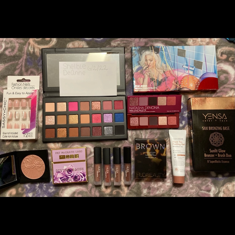 Make up bundle all BNIB